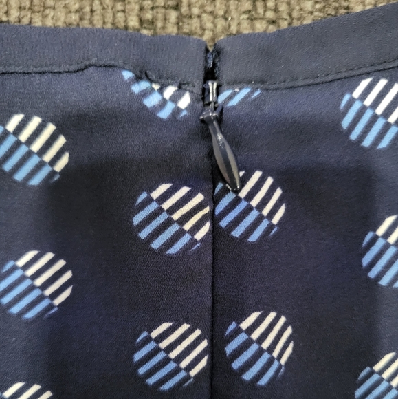 Sejour Chiffon Sleeveless Blouse - Picture 6 of 9